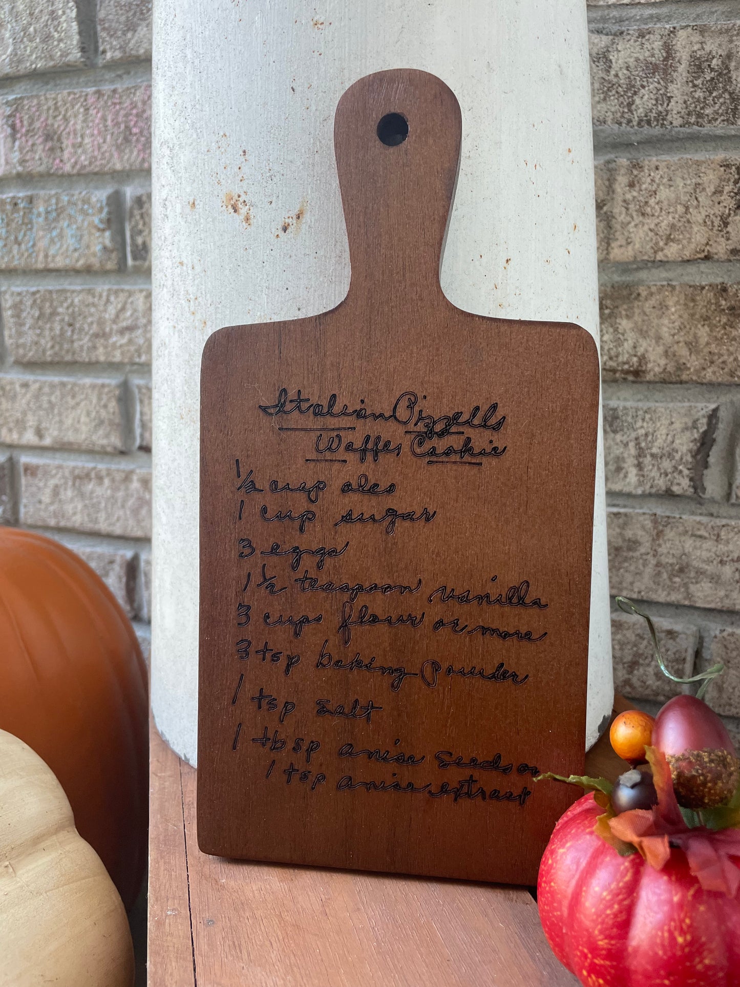 Cutting board with engraved recipe